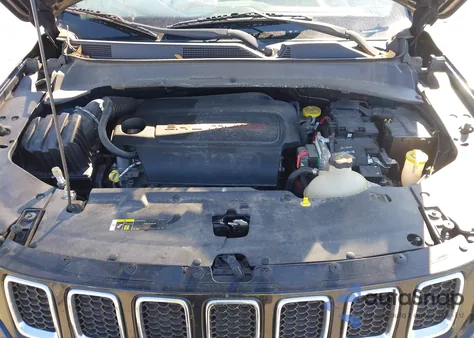 2017 Jeep New Compass Latitude 4X4 z USA, uszkodzony, nr VIN 3C4NJDBB6HT639832